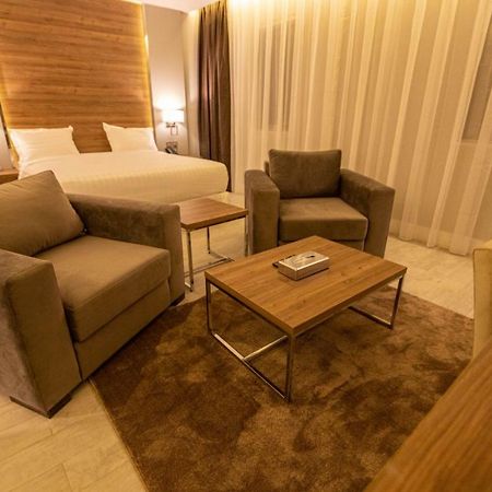 قولدن سكوير طريق الرياض Golden Square Riyadh Road Khamis Mushait Ngoại thất bức ảnh
