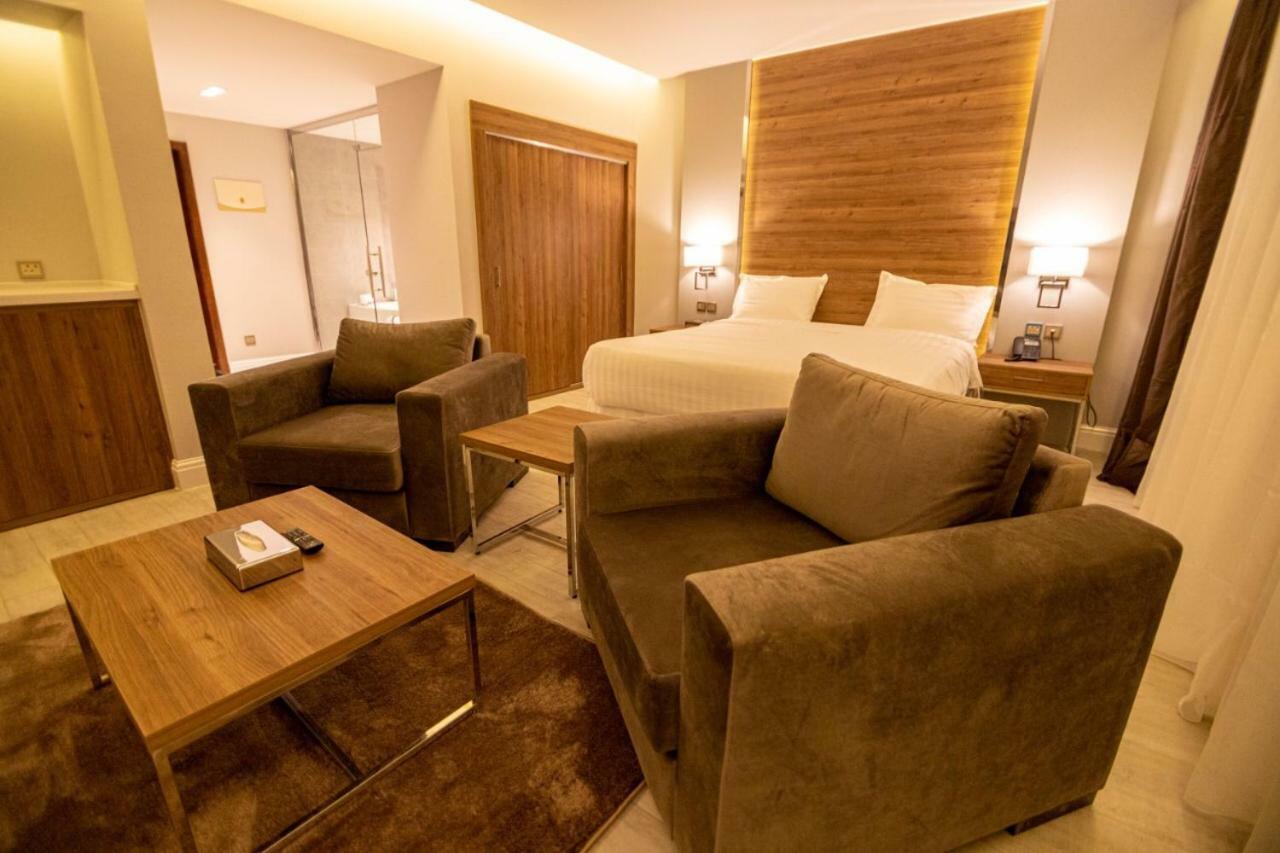قولدن سكوير طريق الرياض Golden Square Riyadh Road Khamis Mushait Ngoại thất bức ảnh