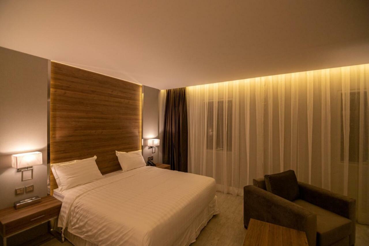 قولدن سكوير طريق الرياض Golden Square Riyadh Road Khamis Mushait Ngoại thất bức ảnh